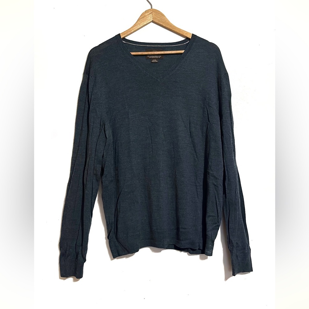 Black Brown 1826 V-Neck Sweater